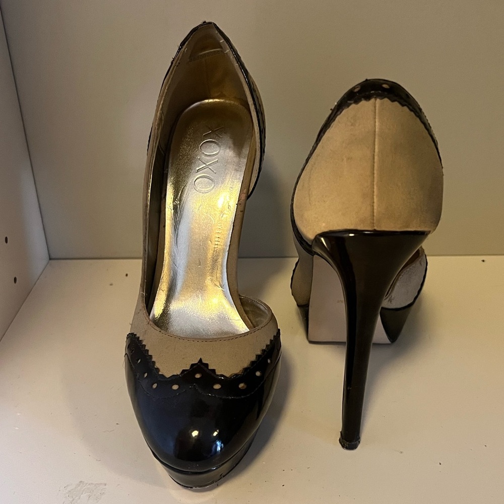 XOXO Spectator Heels